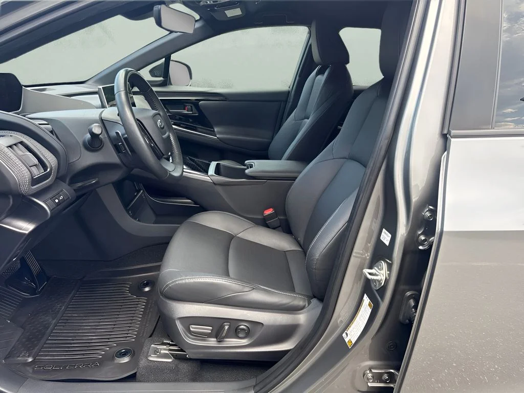 Used 2023 Black Subaru Limited image 9