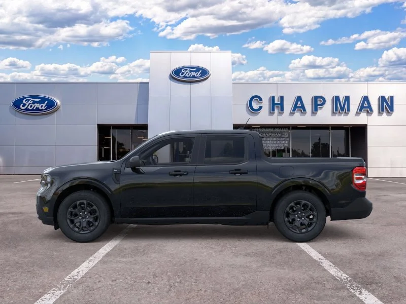New 2026 Shadow Black Ford XLT image 3