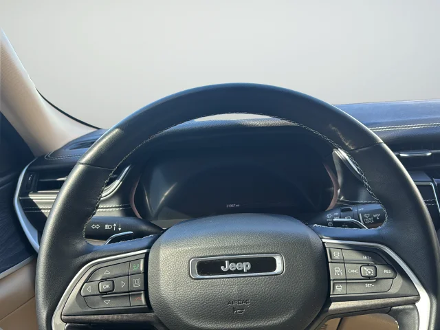 Used 2022 Red Jeep Limited image 23