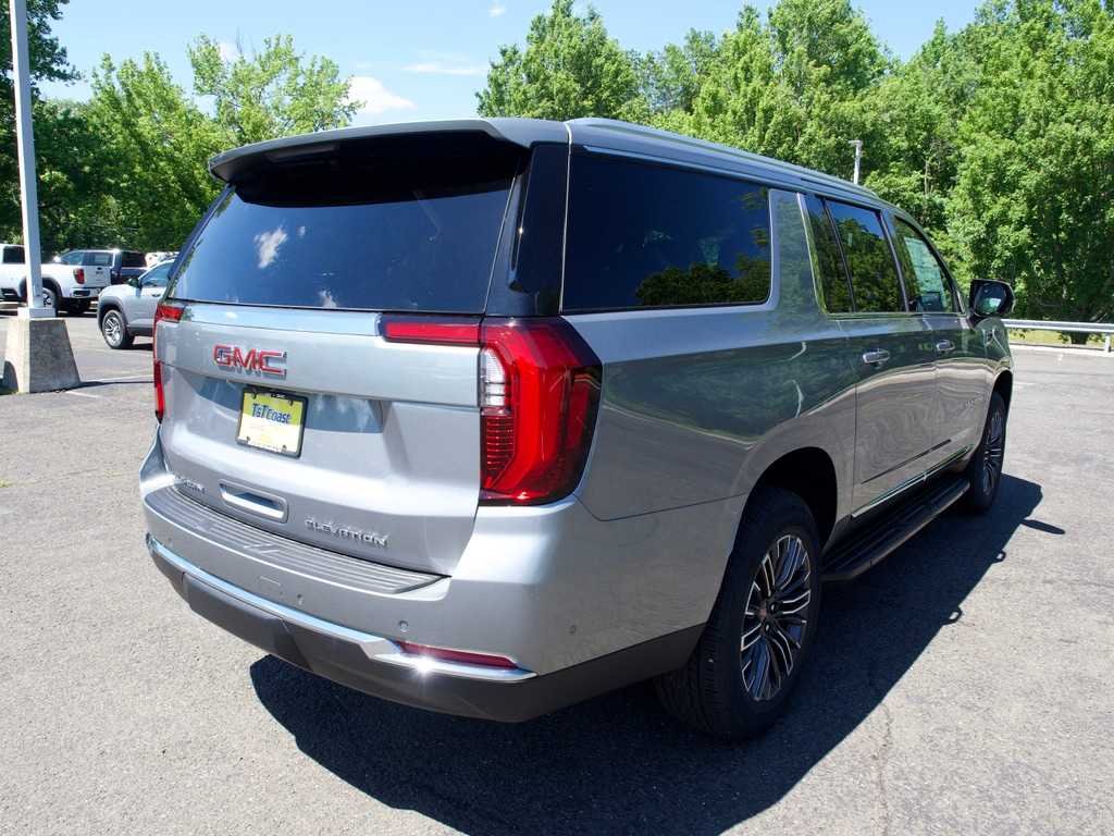 2026 GMC Yukon XL Elevation - Photo 6