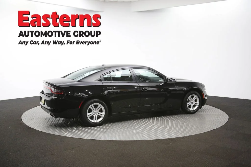 Used 2022 Black Dodge SXT image 40