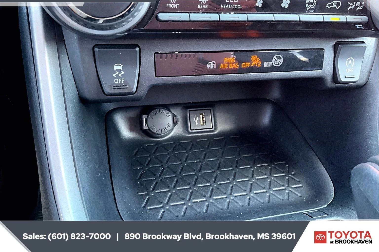 Used 2025 Magnetic Gray Metallic Toyota XLE image 24