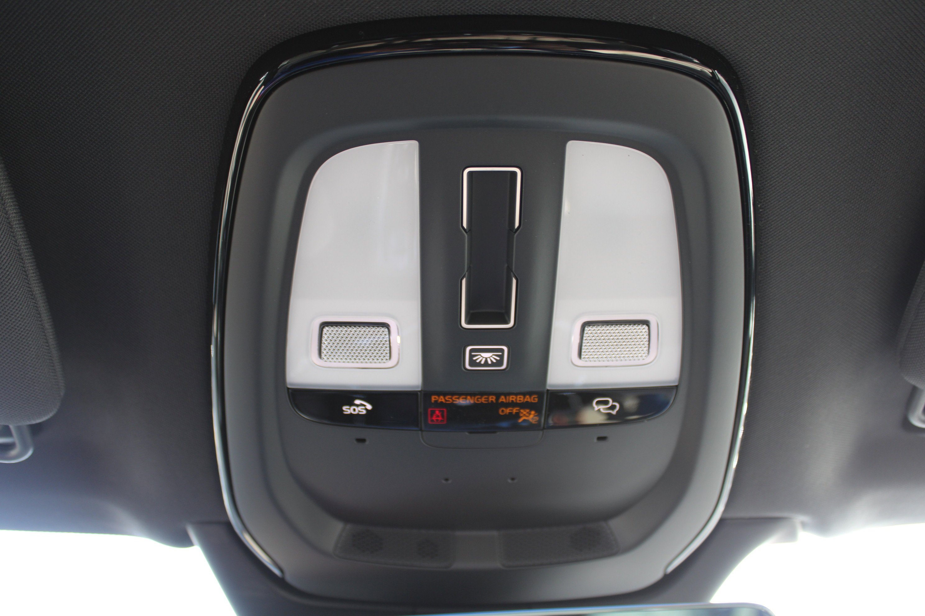 New 2026 Onyx Black Metallic Volvo Plus image 31