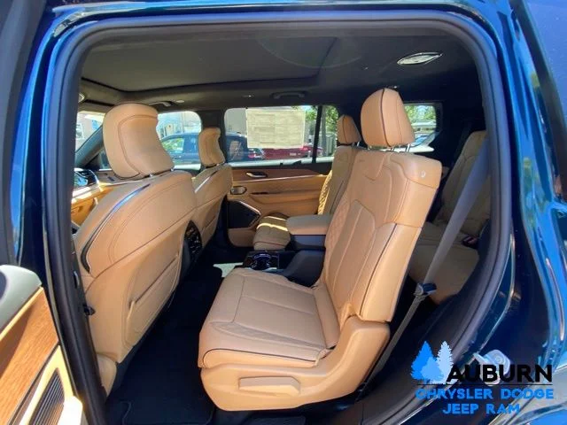 New 2026 Fathom Blue Pearl-Coat Exterior Paint Jeep Summit image 23