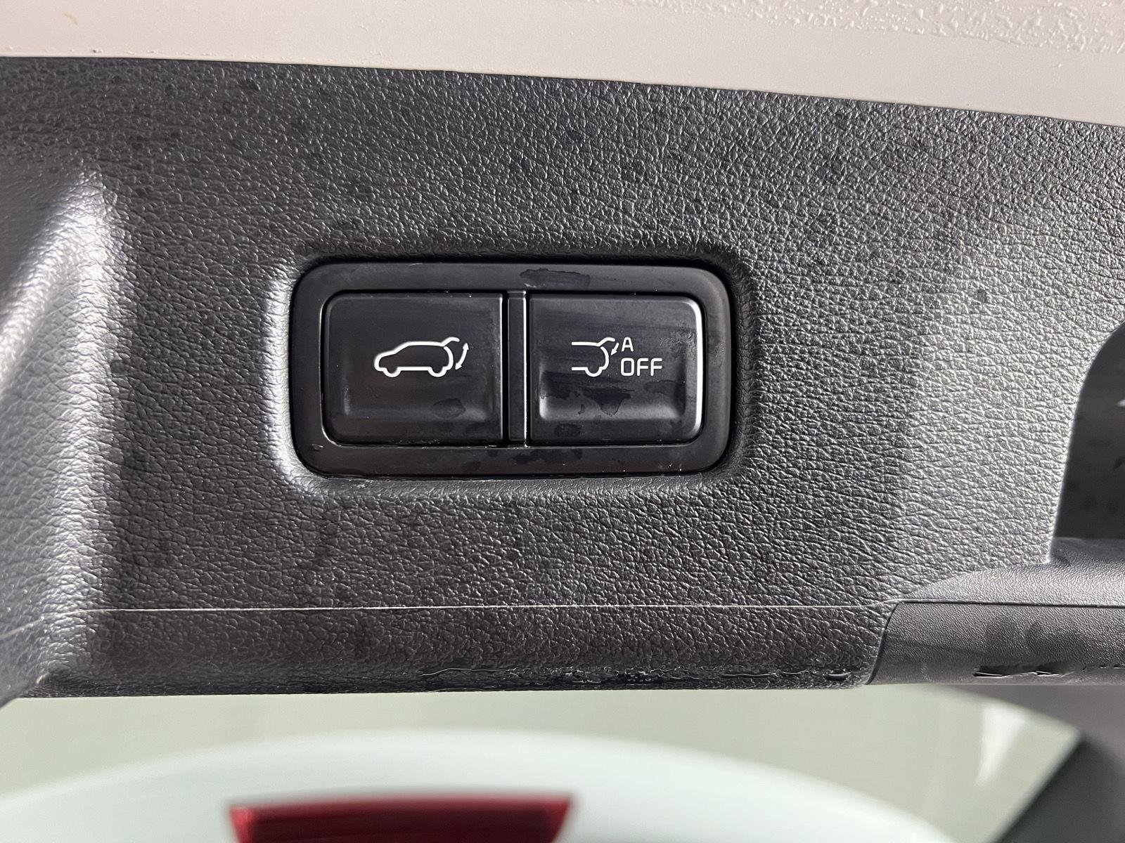 Used 2025 Glacial White Pearl Kia S image 11