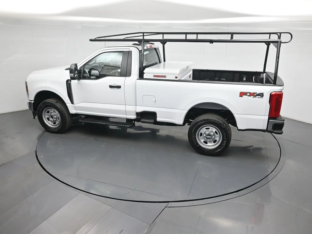 New 2026 Oxford White Ford XL image 34