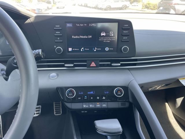 2025 Hyundai Elantra SEL - Photo 24