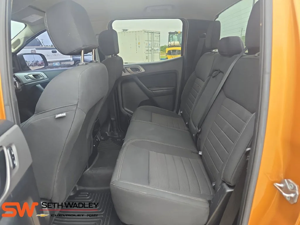Used 2019 Orange Ford XLT image 13