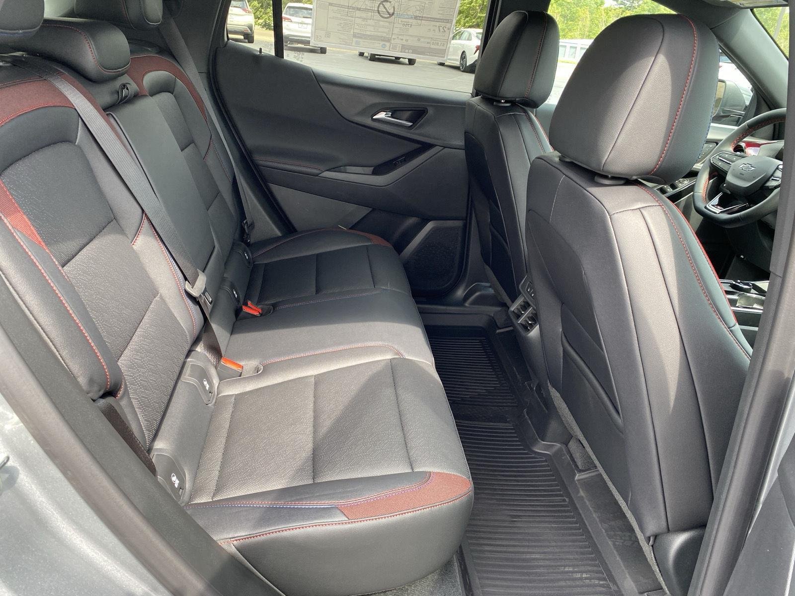 2026 Chevrolet Equinox RS - Photo 18