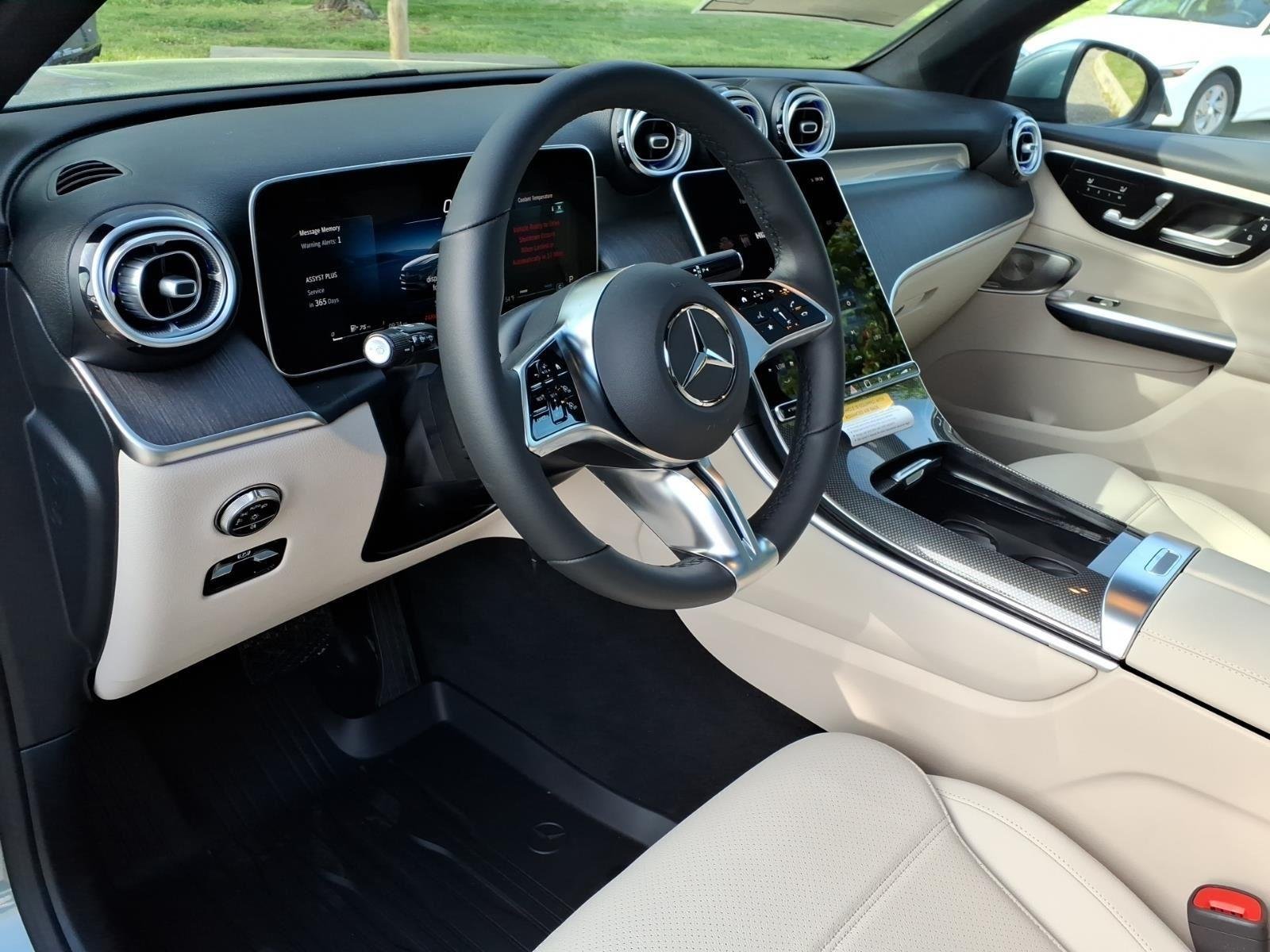 New 2026 SILVER Mercedes-Benz GLC 300 image 27