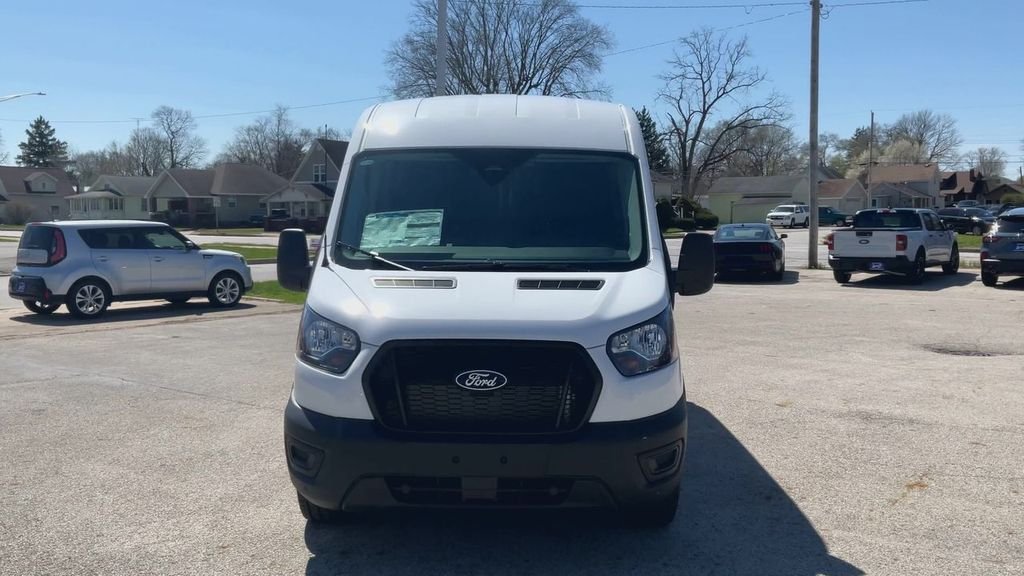 New 2026 Oxford White Ford Cargo Van image 7