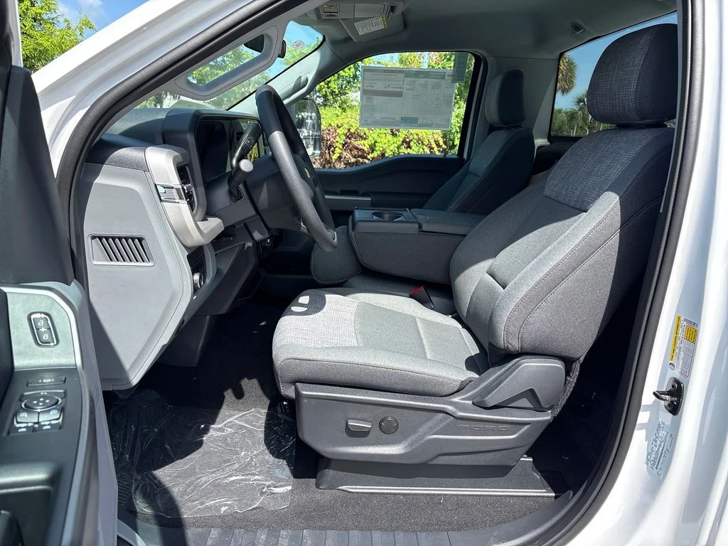 New 2026 White Ford XLT image 28