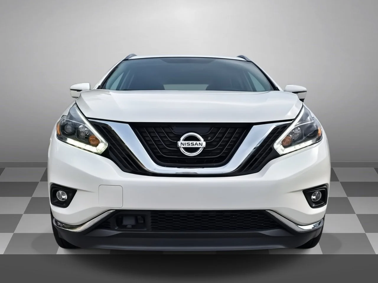 Used 2018 Pearl White Nissan SL image 2