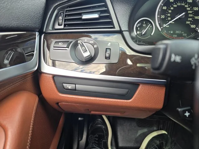 Used 2016 Black BMW 535i xDrive image 14