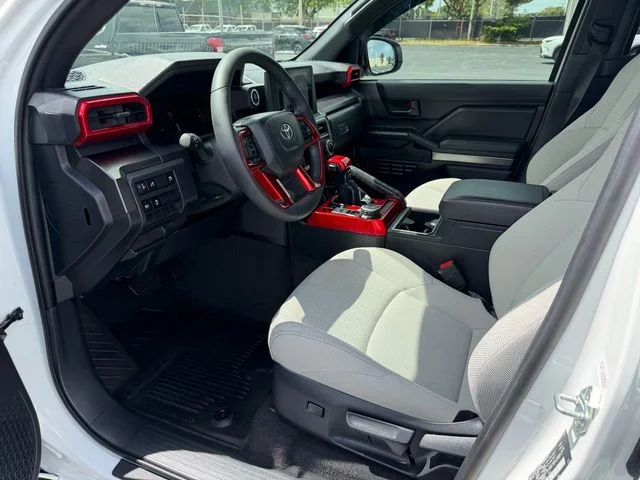 Used 2025 White Toyota SR5 image 11