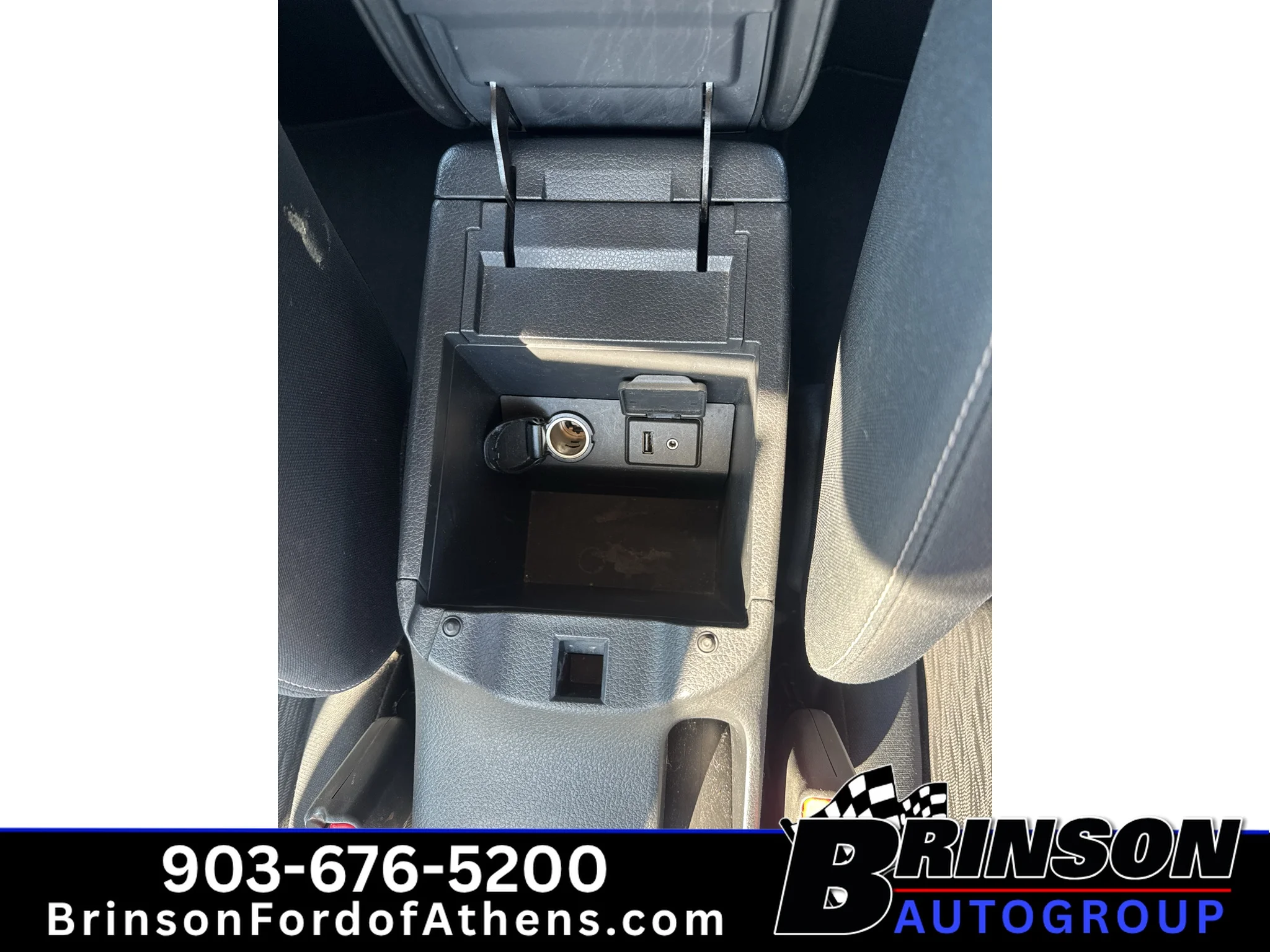 Used 2015 Super Black Nissan SV image 22