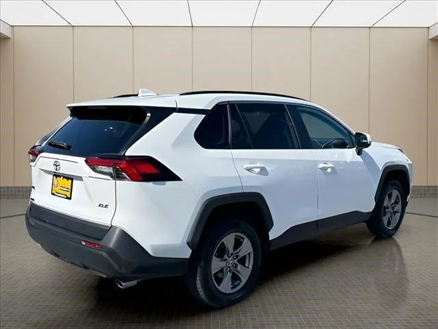 Used 2024 White Toyota XLE image 3