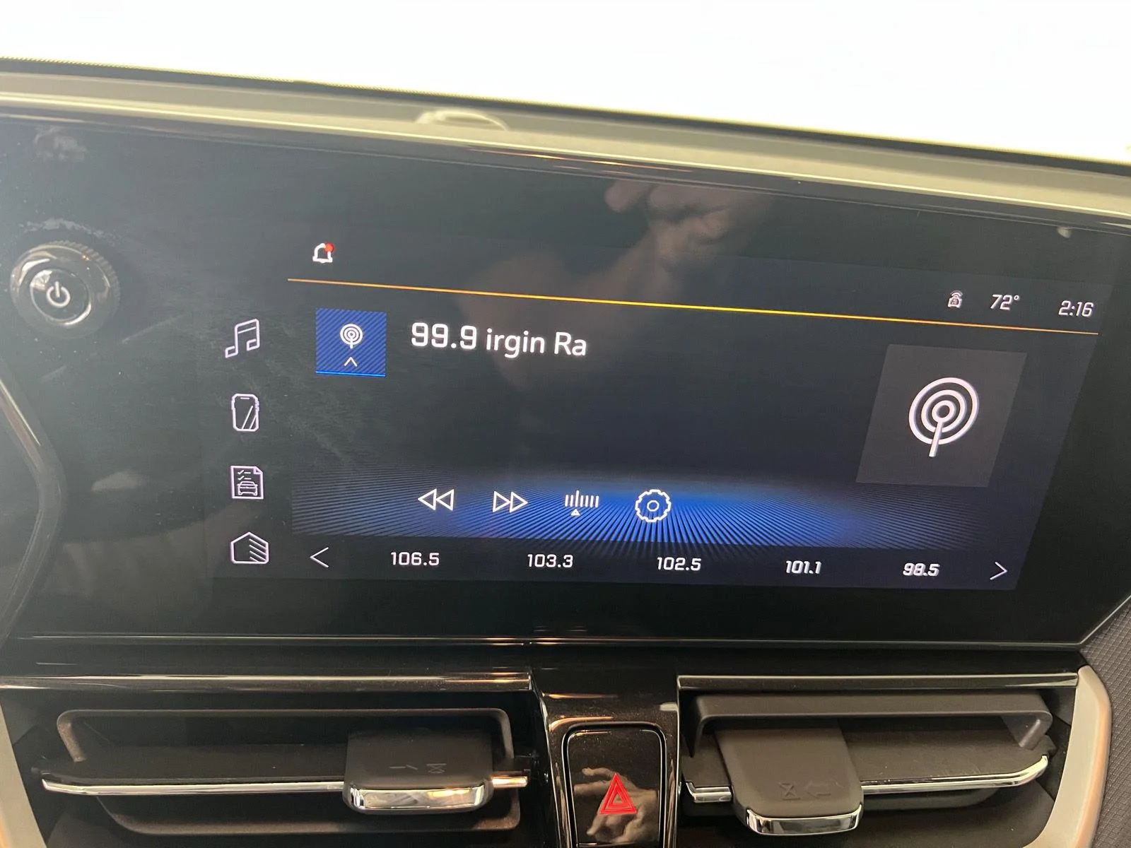 Used 2024 Summit White Chevrolet LT image 12