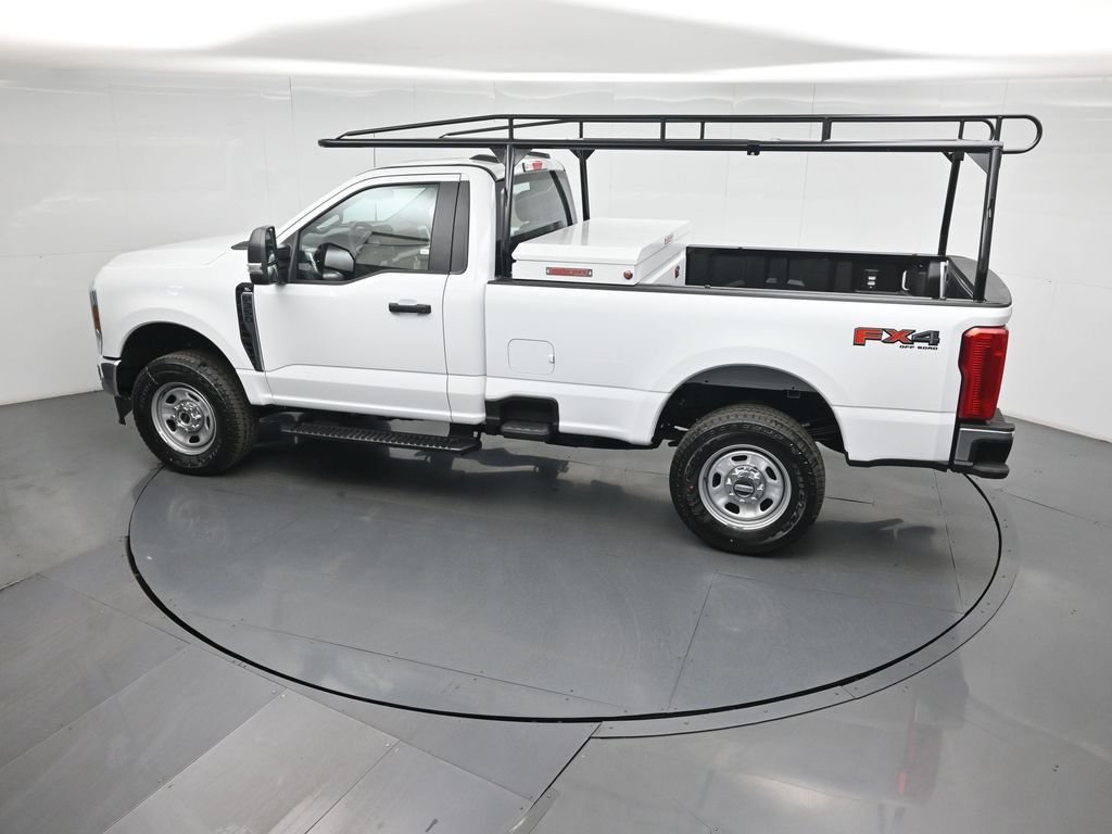 New 2026 Oxford White Ford XL image 34