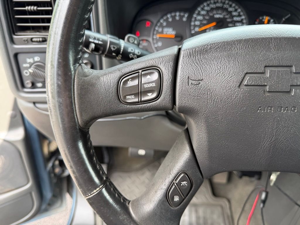 Used 2006 Blue Granite Metallic Chevrolet LT image 17