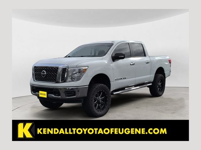 2018 Nissan Titan SV 4X4 Crew Cab's photo