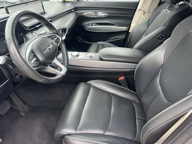 Used 2023 Silver Genesis Advanced image 19