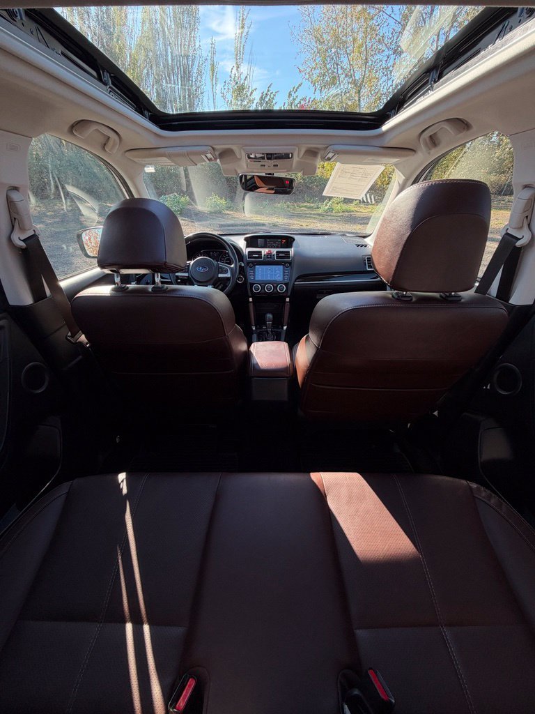 Used 2018 Crystal White Pearl Subaru 2.5i Touring image 13