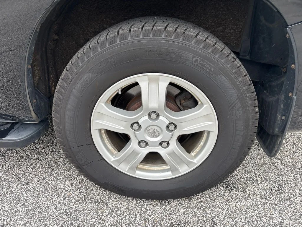 Used 2015 Black Toyota SR5 image 8
