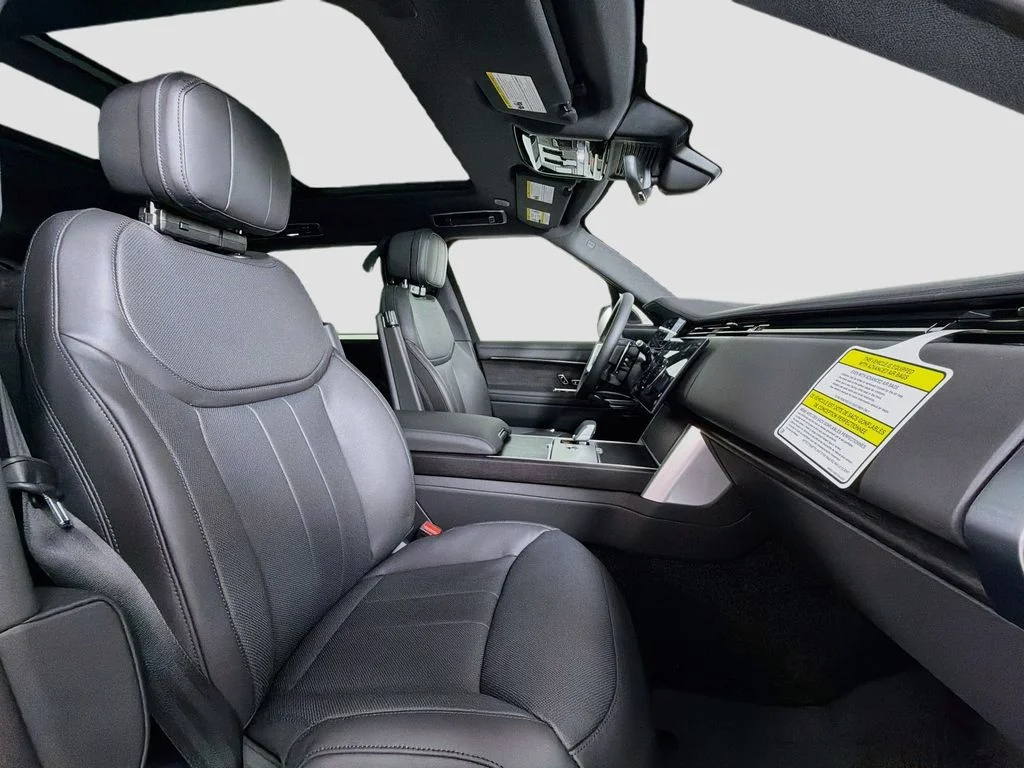 New 2026 Fuji White Land Rover SE 7 Seats image 30