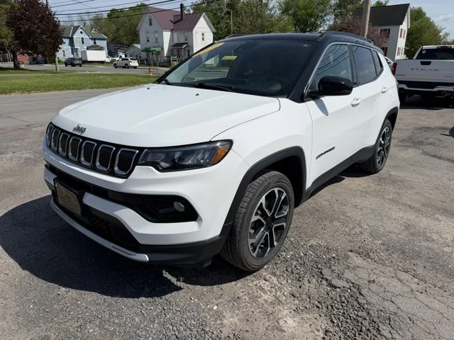 2022 Jeep Compass Limited 4X4's photo