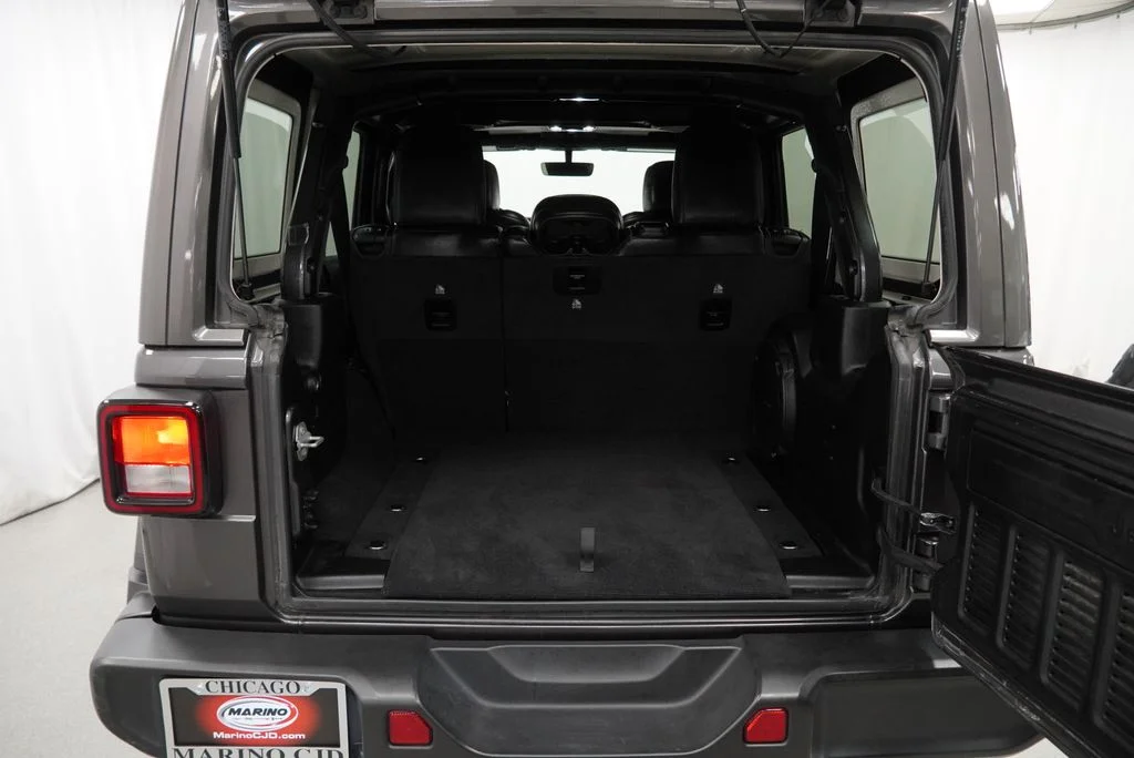 Used 2021 Gray Jeep Unlimited Sahara Altitude image 44