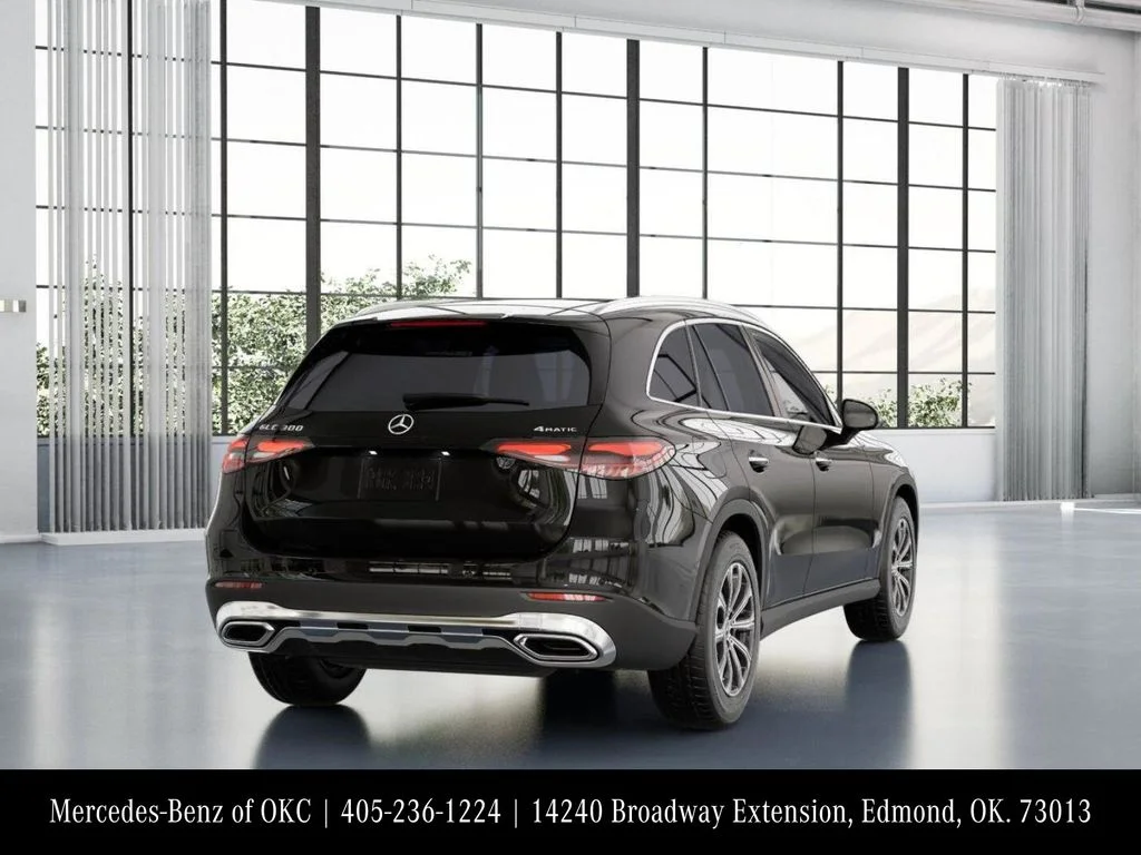 Used 2026 Black Mercedes-Benz GLC 300 image 23
