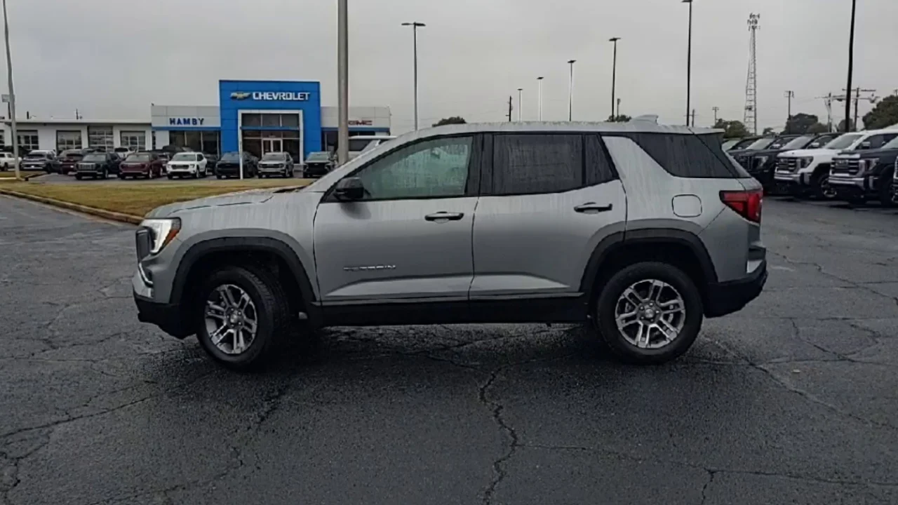New 2026 Sterling Metallic GMC Elevation image 5