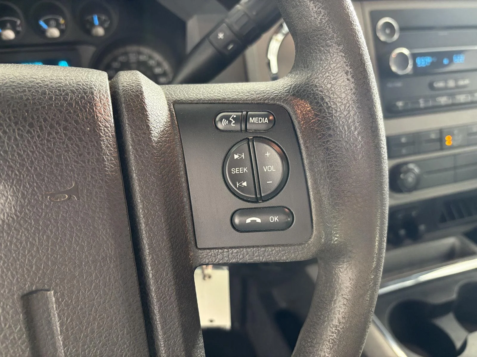 Used 2014 Sterling Gray Metallic Ford XLT image 26