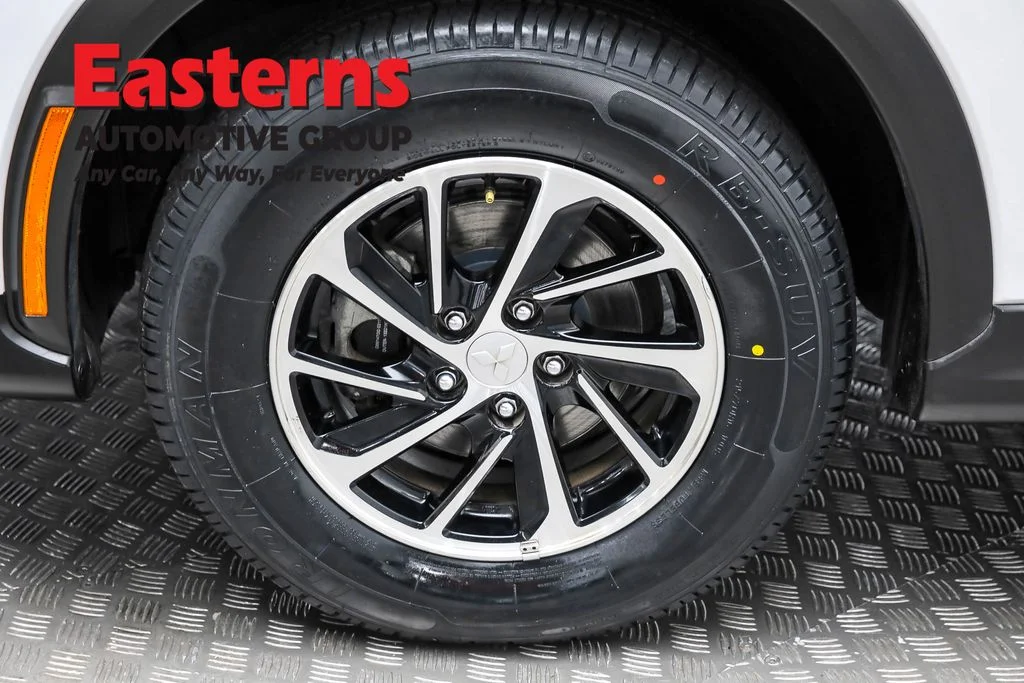 Used 2024 White Mitsubishi ES image 30