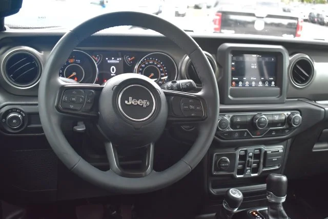 Used 2023 Black Jeep Sport S image 19