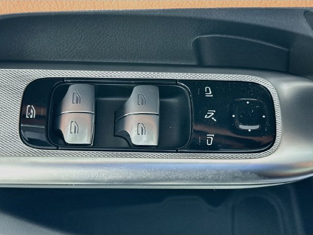 New 2027 MANUFAKTUR Alpine Grey Mercedes-Benz GLC 53 AMG® image 18