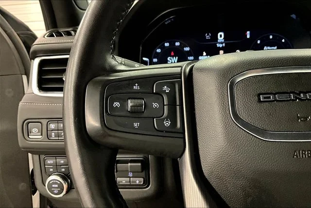 Used 2023 White Frost Tricoat GMC Denali Ultimate image 27