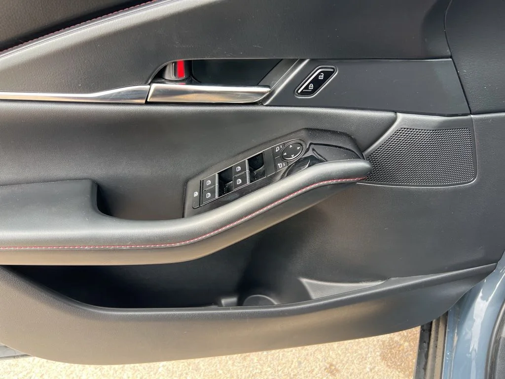 Used 2025 Gray Metallic Mazda 2.5 S Carbon Edition image 12