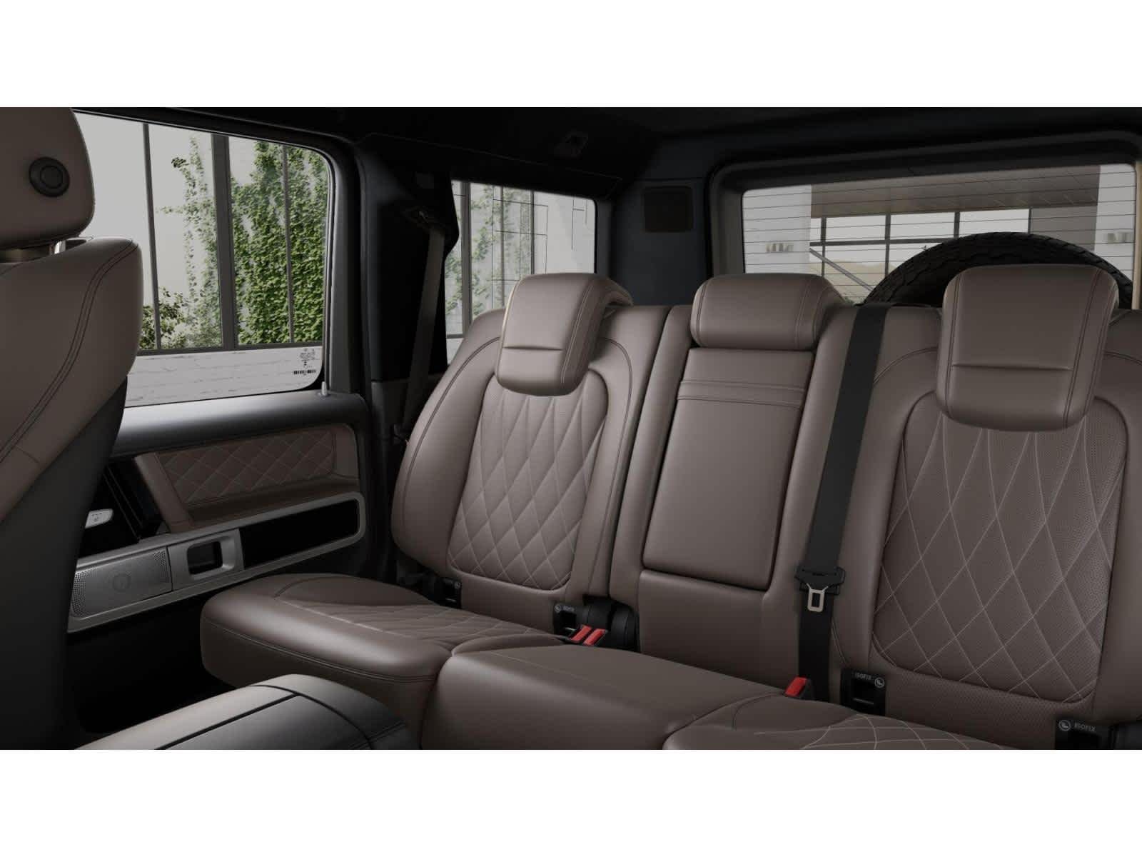 New 2026 MANUFAKTUR Desert Sand Non-Metallic Mercedes-Benz G 550 image 5