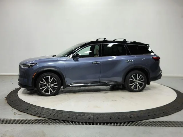 Used 2025 Blue INFINITI Autograph image 5