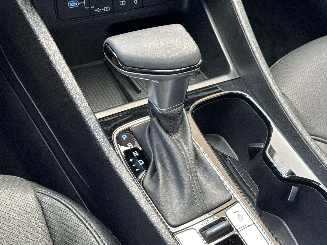 New 2026 Silver Hyundai SEL Premium FWD image 21