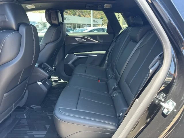 2026 Cadillac LYRIQ Premium Luxury - Photo 14