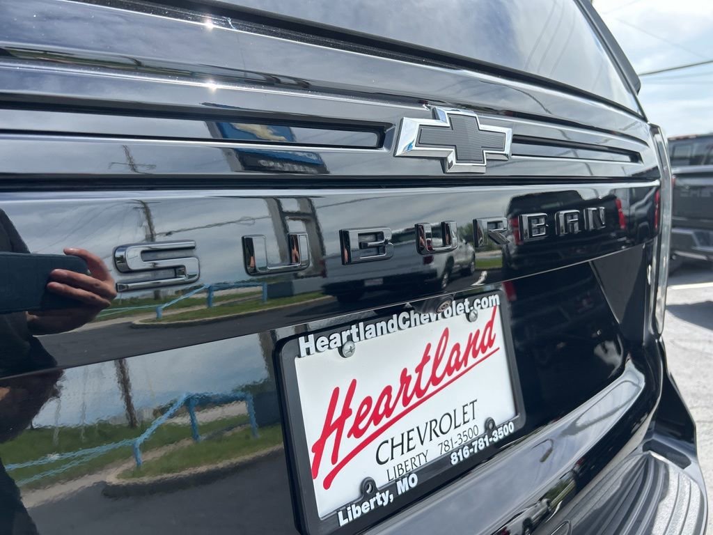 Used 2024 Black Chevrolet Z71 image 15