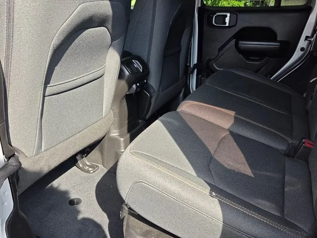 Used 2024 Silver Jeep Sport S 4xe image 12