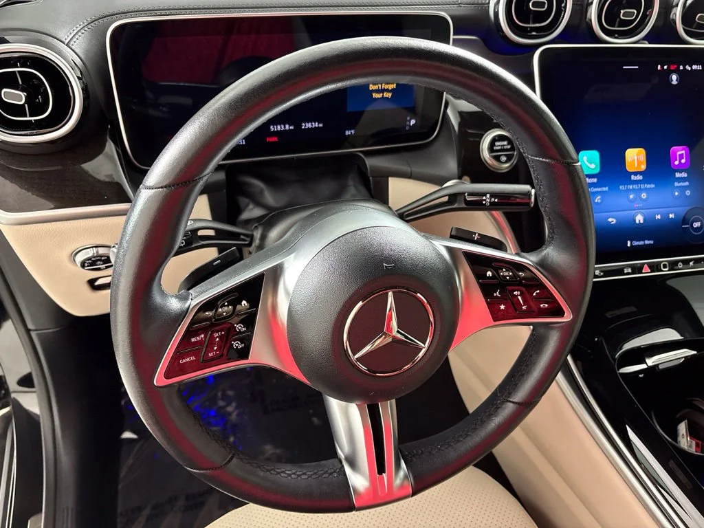 Used 2025 White Mercedes-Benz GLC 300 image 30