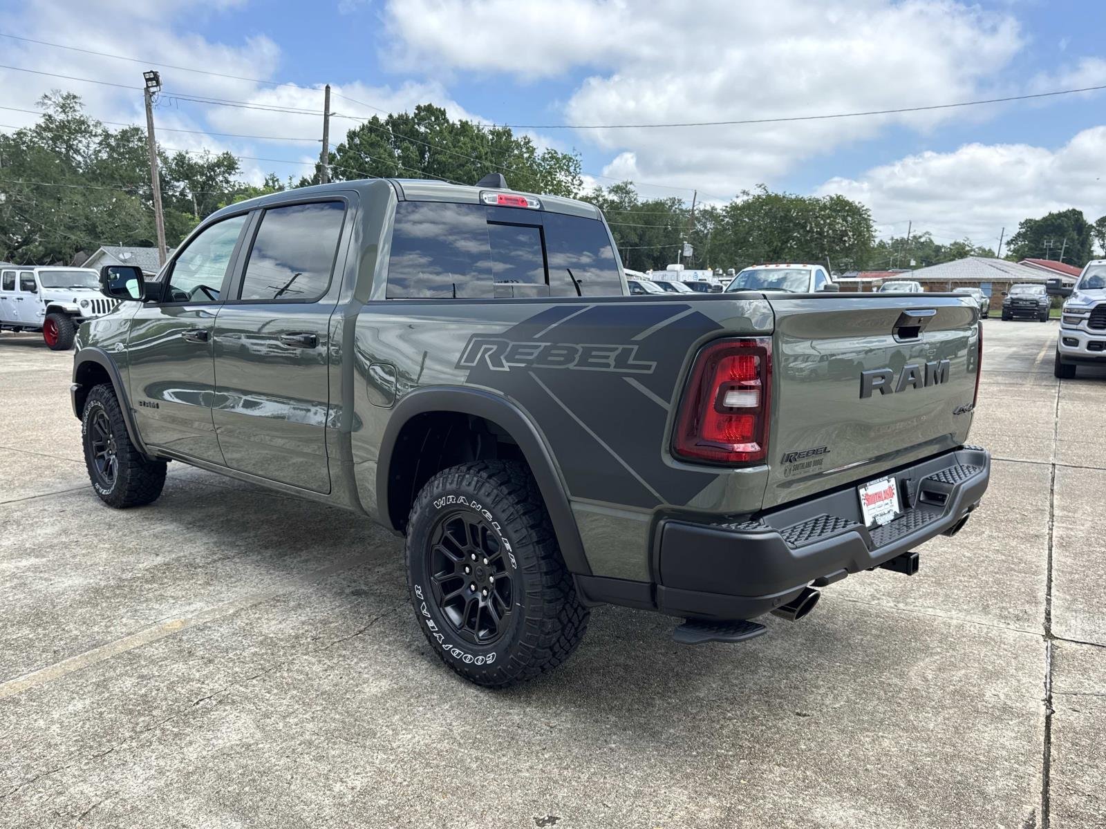 New 2026 Canyon Lake Exterior Paint RAM Rebel image 4