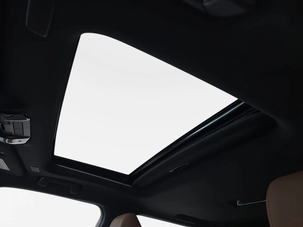 New 2026 Eminent White Pearl Lexus PREMIUM PLUS image 28