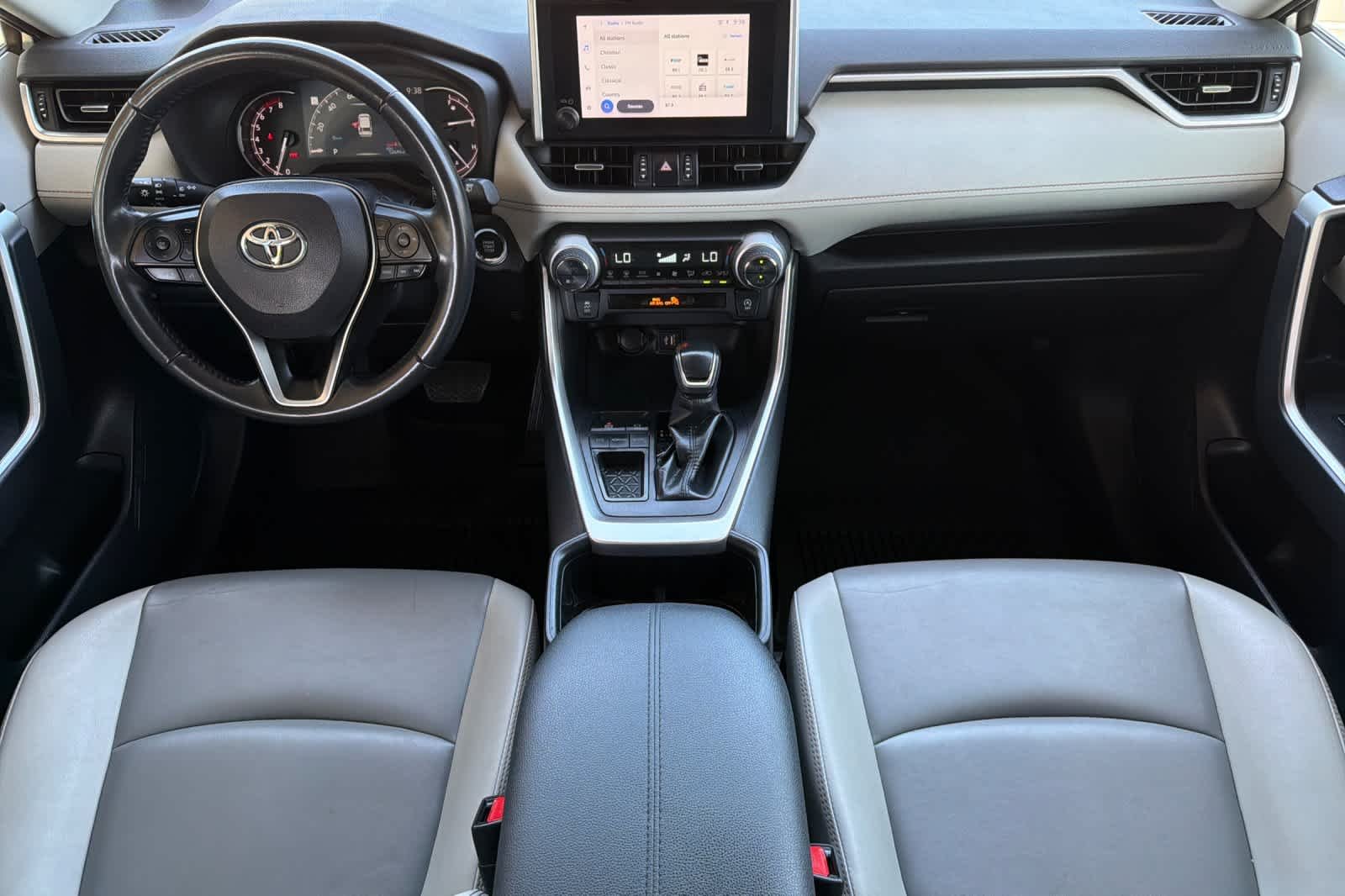 Used 2023 Silver Sky Metallic Toyota XLE Premium image 3