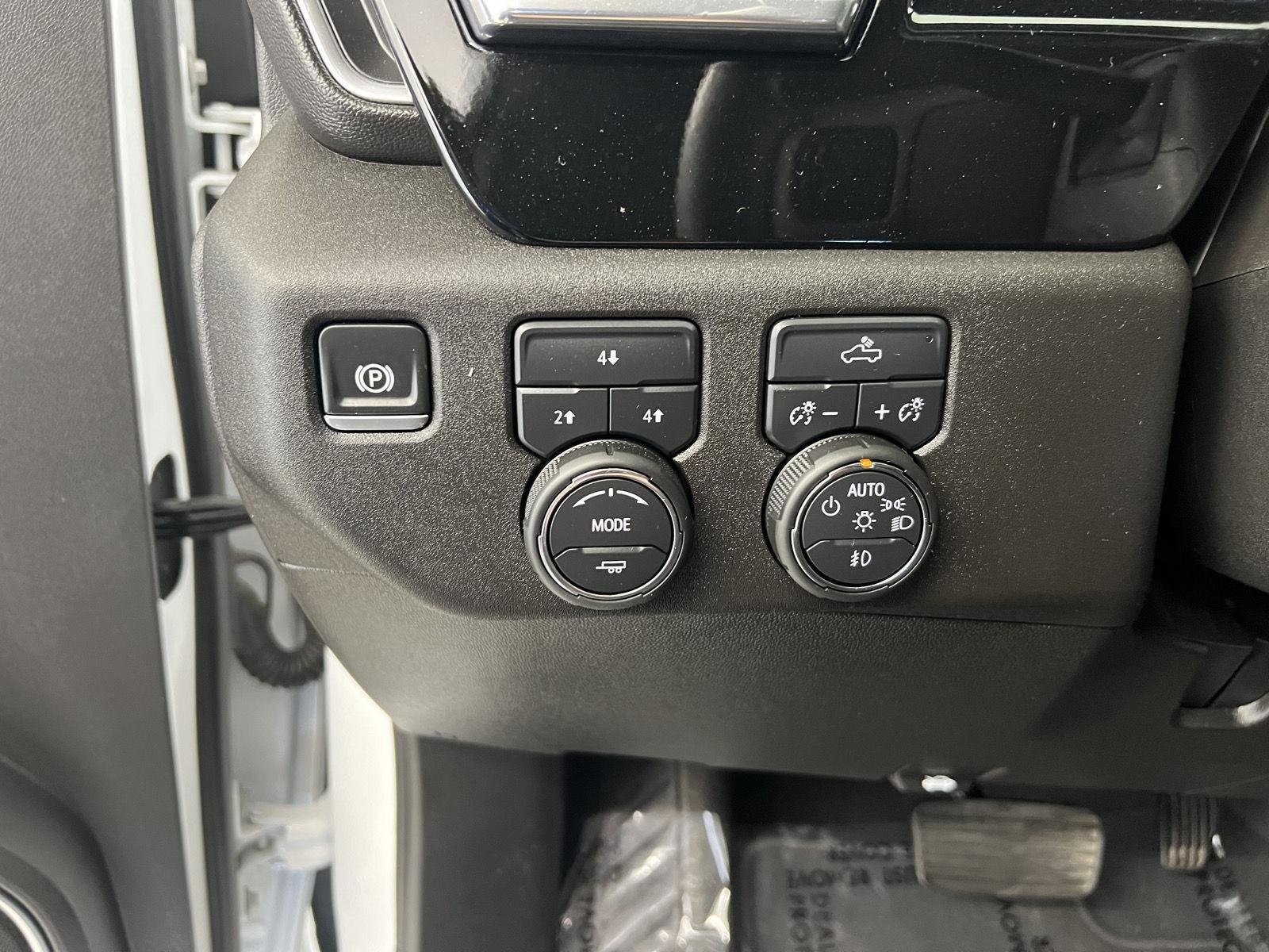 2025 Chevrolet Silverado 2500HD LT - Photo 15